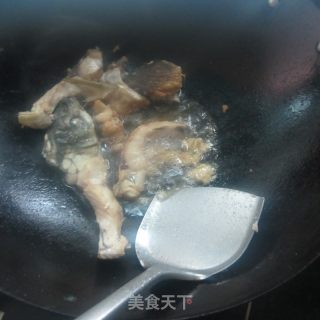 腐乳萝卜丝煮鱼的做法步骤：6