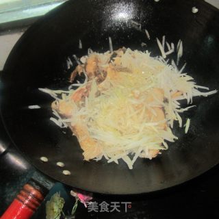 腐乳萝卜丝煮鱼的做法步骤：7