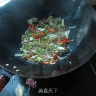 生炒小肠的做法步骤：9