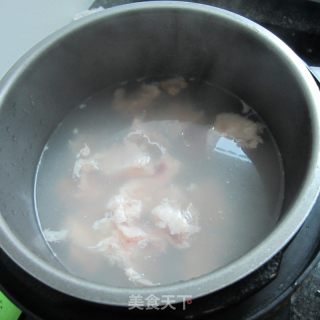 酱油炒排骨的做法步骤：2