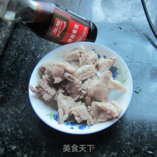 酱油炒排骨的做法步骤：6