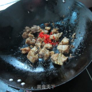 酱油炒排骨的做法步骤：9