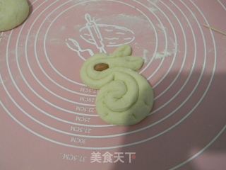 白兔馒头的做法步骤：4