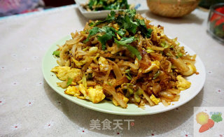 卷心菜炒饼丝的做法步骤：6