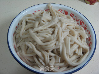 意酱炒宽面的做法步骤：3