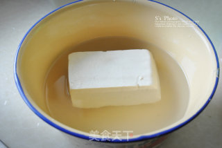 红烧豆腐的做法步骤：1