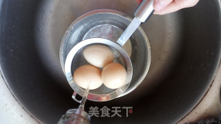 自制零食——卤蛋的做法步骤：2
