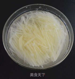 香煎土豆饼的做法步骤：2