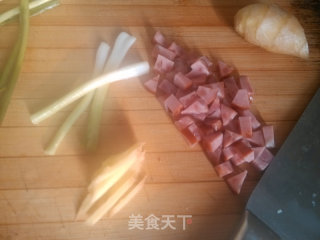 清蒸鲈鱼的做法步骤：6