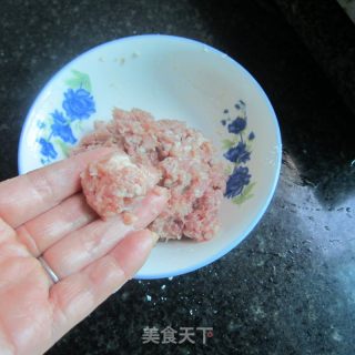 肉丸丝瓜汤的做法步骤：4