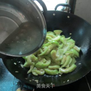 肉丸丝瓜汤的做法步骤：10