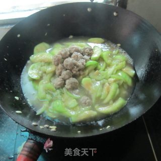 肉丸丝瓜汤的做法步骤：11