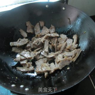 蒜香卤牛肉片的做法步骤：6