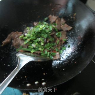 蒜香卤牛肉片的做法步骤：8