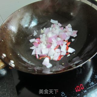 香肠洋葱丁的做法步骤：4