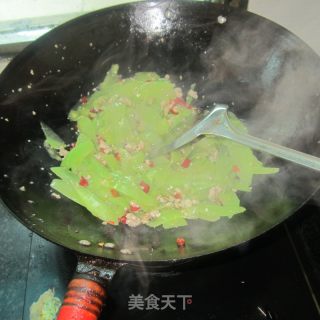 干辣椒肉末莴笋片的做法步骤：10