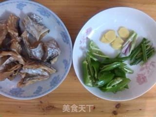 焖鱼干的做法步骤：3