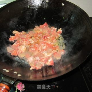西芹鸡丁的做法步骤：3