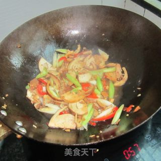 蒜香尖椒卤肉卤豆腐的做法步骤：11