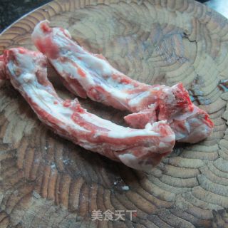 焖咖喱香排骨的做法步骤：1
