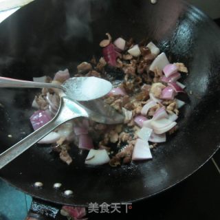 木耳洋葱炒肉的做法步骤：7