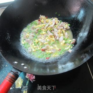 青豆鸡蛋瘦肉汤的做法步骤：11