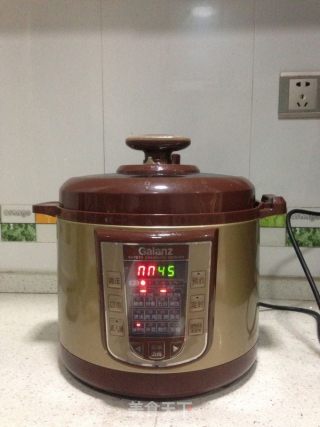 木瓜红枣银耳糖水的做法步骤：4