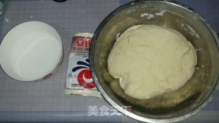 猪肉白菜蒸包的做法步骤：1