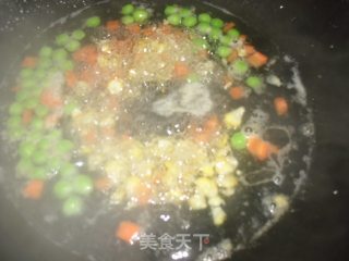 千岛酱炒饭的做法步骤：2