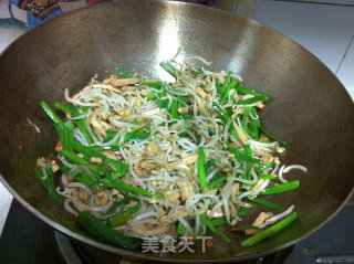 绿豆芽炒香干的做法步骤：8