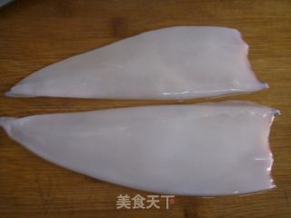 xo酱爆鲜鱿的做法步骤：4