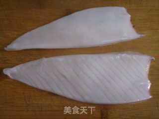 xo酱爆鲜鱿的做法步骤：6
