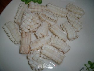 xo酱爆鲜鱿的做法步骤：10