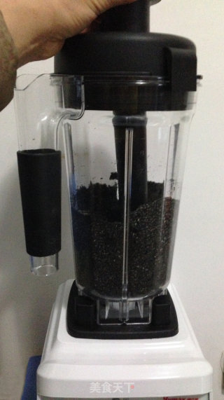自制纯黑芝麻酱——绝对零添加的营养黑酱的做法步骤：11