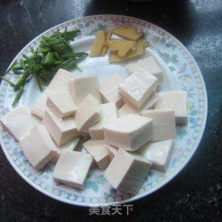 白胡椒豆腐鱼汤的做法步骤：4