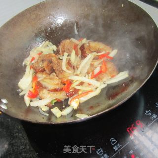 咸萝卜大蒜炒东坡肉的做法步骤：7