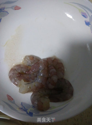 萝卜蒸虾仁的做法步骤：1