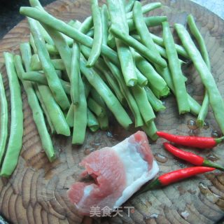 干煸四季豆的做法步骤：1