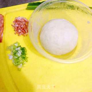 香葱培根小卷饼的做法步骤：1