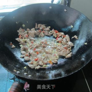 蒜米豆角炒肉的做法步骤：7