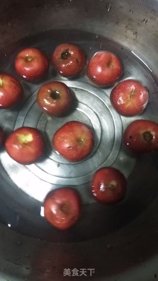 冰糖葫芦的做法步骤：3