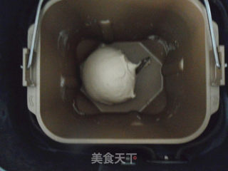 牛肉披萨的做法步骤：2
