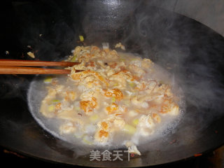 手工抻面的做法步骤：8