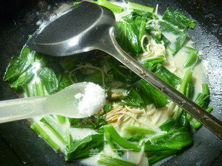 豆浆油菜蕻煮面的做法步骤：7