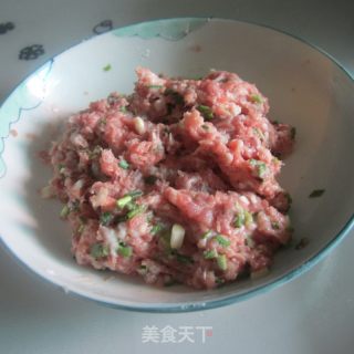蛋皮肉饺的做法步骤：2