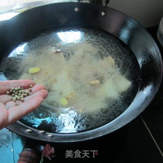 胖鱼头煮粉丝的做法步骤：7