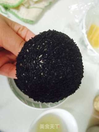 秀发餐包-黑芝麻粉面包的做法步骤：8