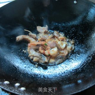西芹红烧鱼的做法步骤：6