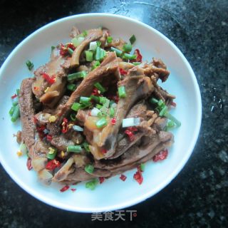 卤鸭骨架---葱香味的做法步骤：9