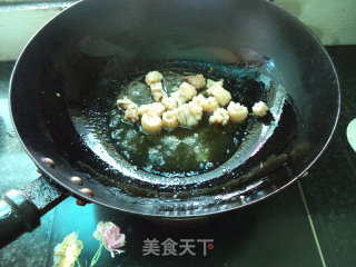 莴笋鱿鱼卷的做法步骤：6